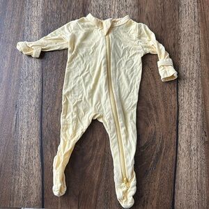 Kyte baby preemie onesie